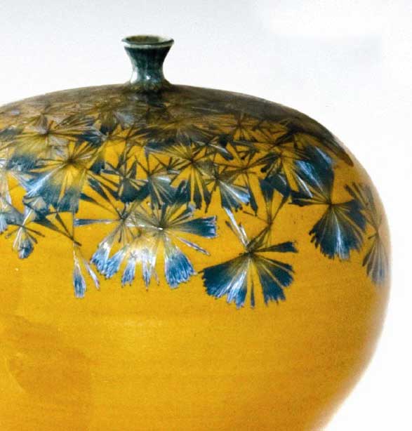 Crystalized pottery glaze