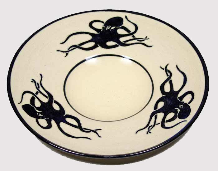 Art gallery for locally made ceramics and pottery