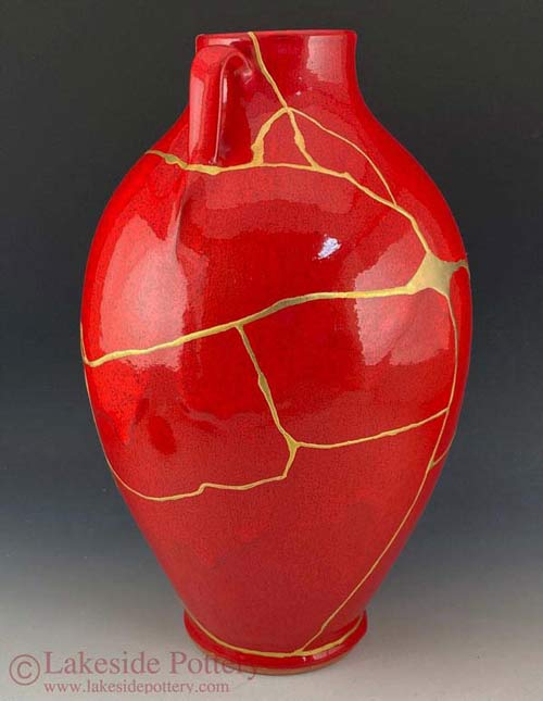 Kintsugi vase made for the White House