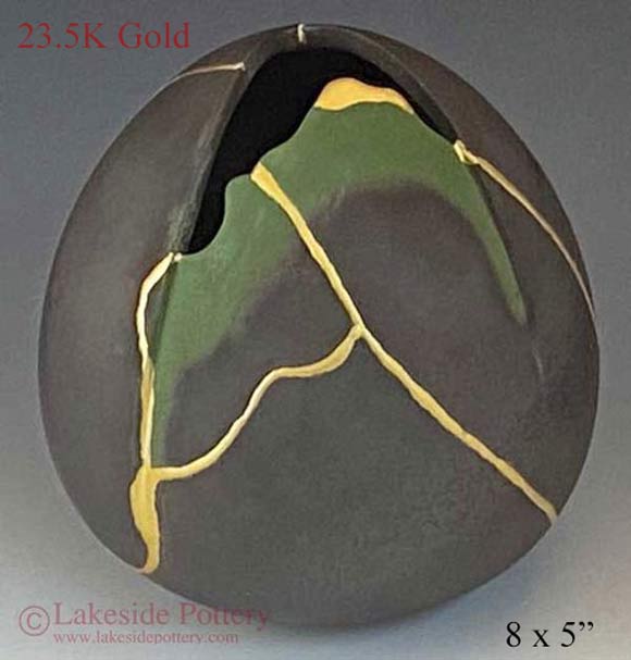 Egg shape Kintsugi vase