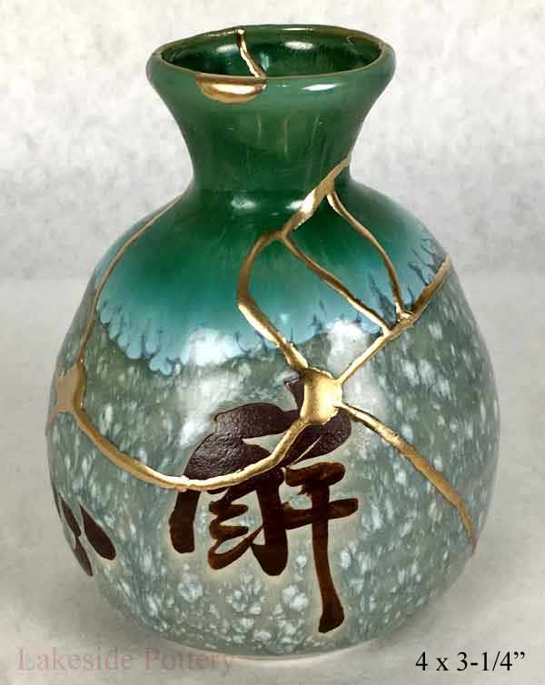 Japanese sake Kintsugi bottle
