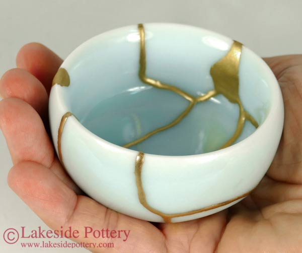 Japanese turquoise Kintsugi bowl