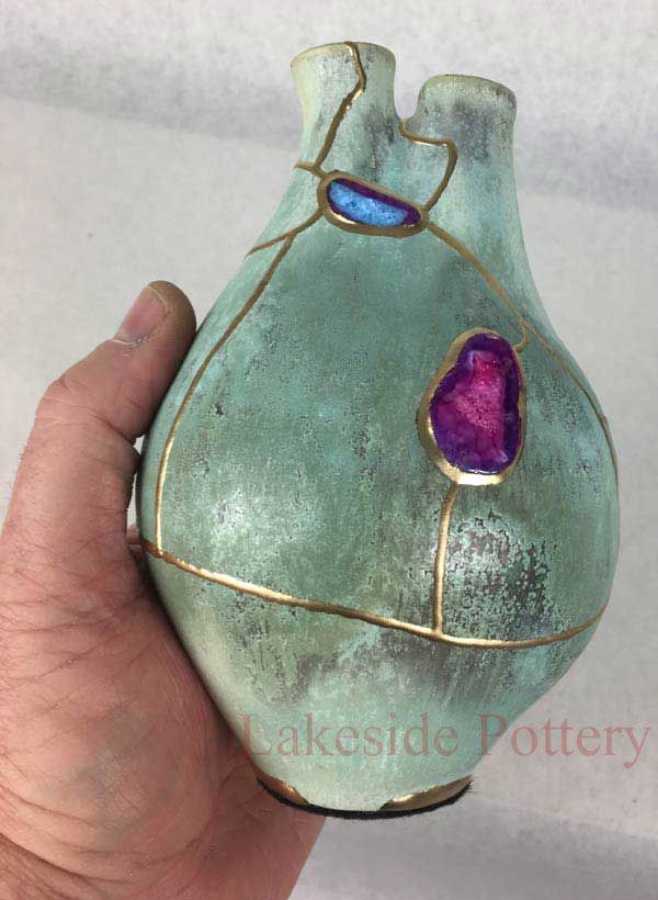 Kintsugi - mending with gold gold and gemstones