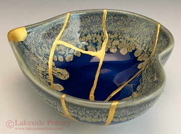 Cobalt blue gold Kintsugi heart shape bowl