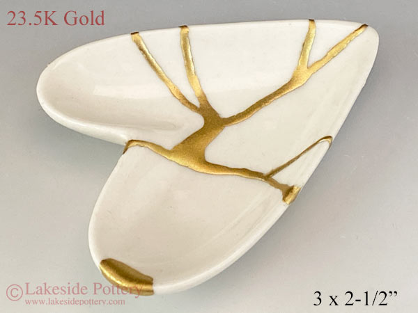 Kintsugi Heart shaped ring dish 23.5 karat gold