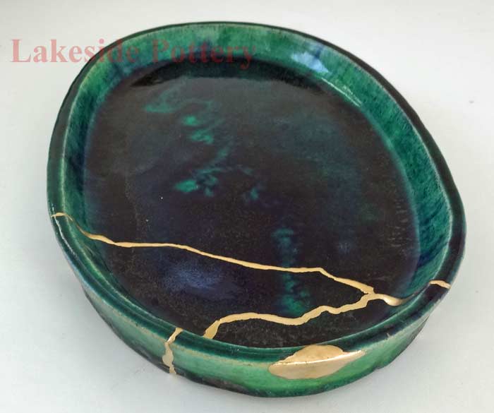Japanese Suiban, Oribe yu glaze, made by Shigeru Fukuda of the Bushuan Kiln