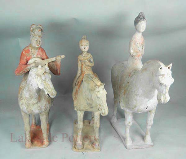 Three horse and rider statues restored 